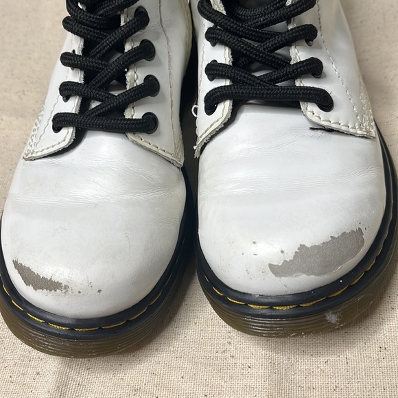 Dr. Martens air leather boots youth kids white with black laces rubber D… - Picture 7 of 11